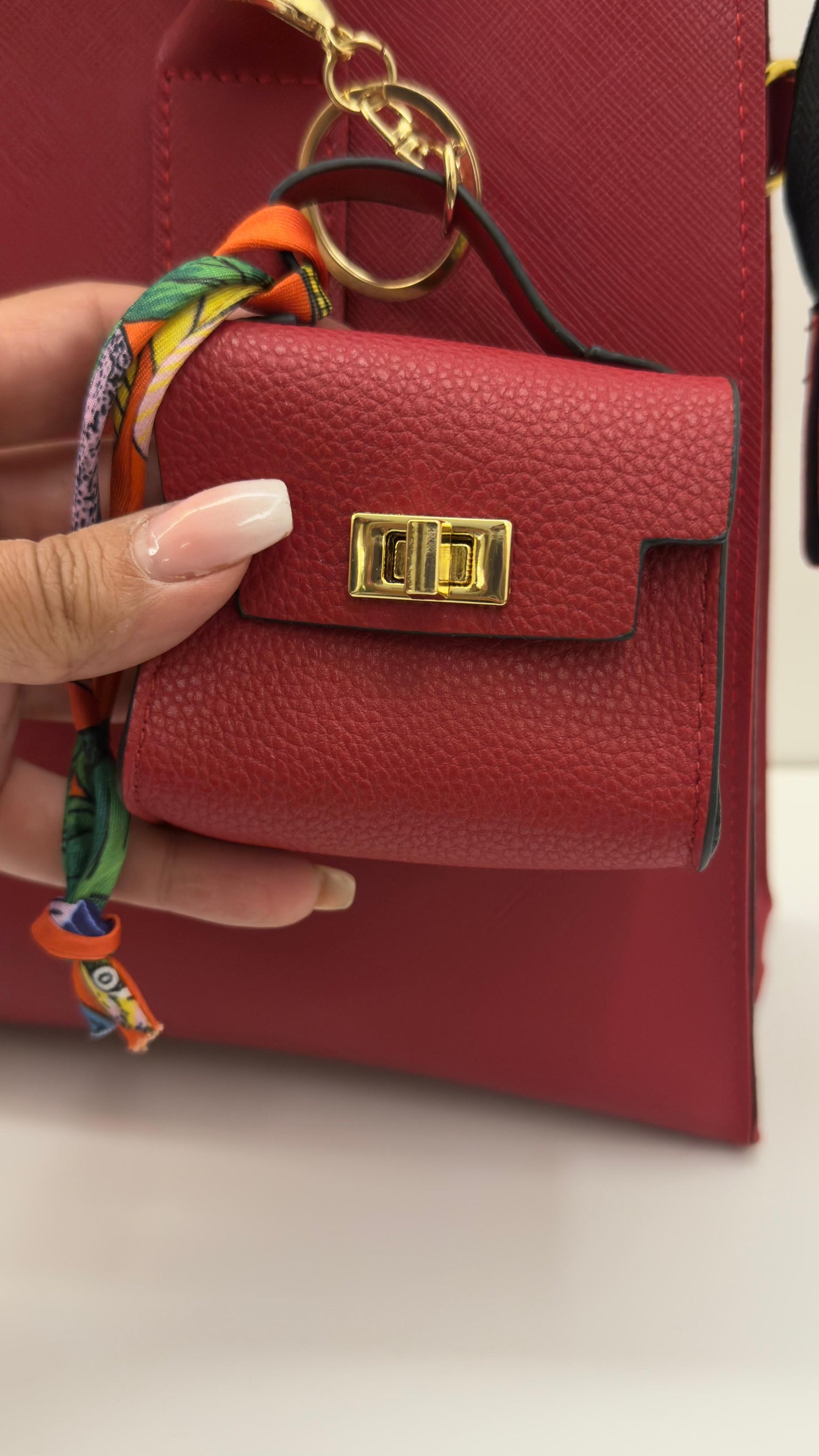 Bella Case