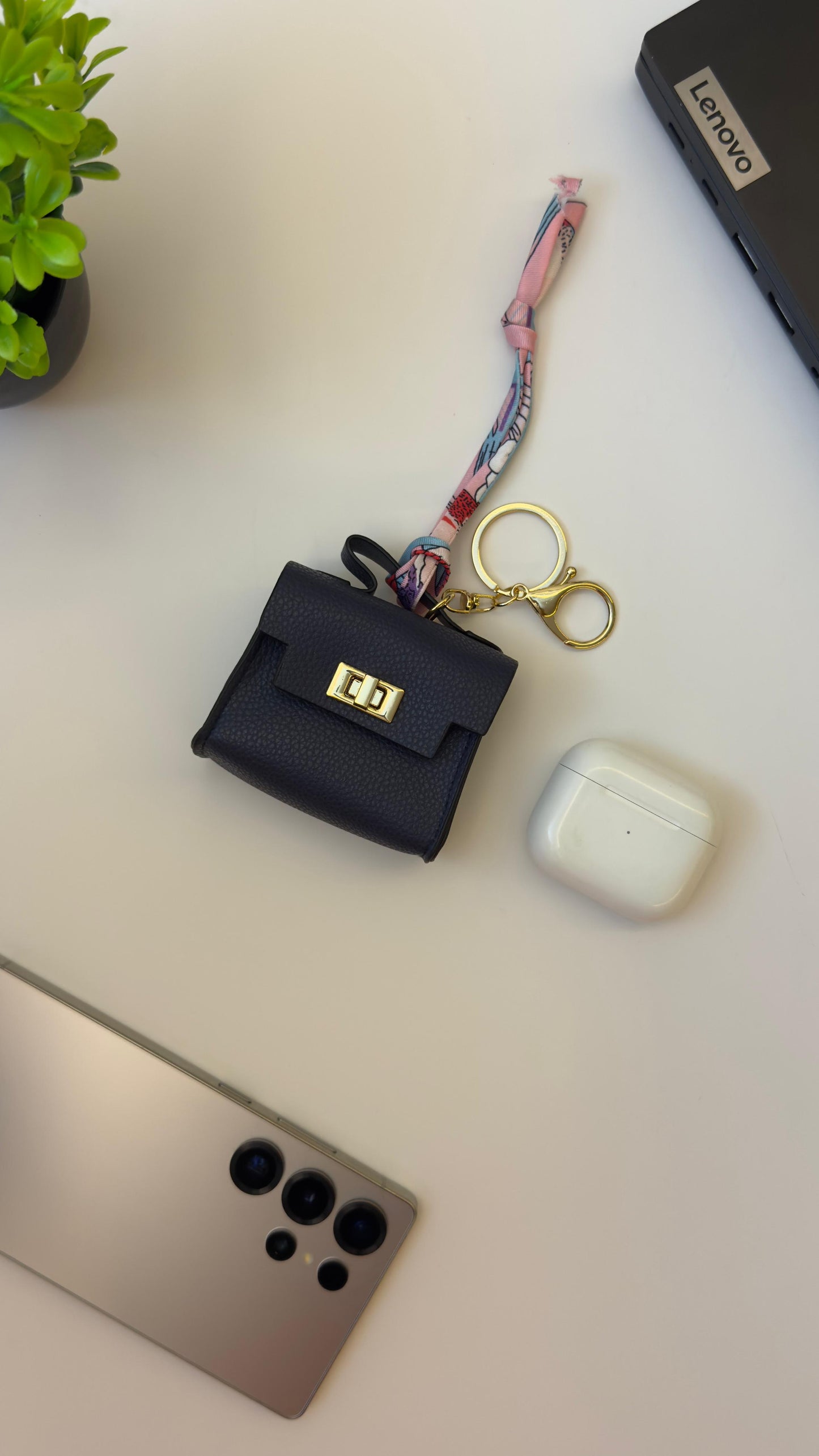 Bella Case